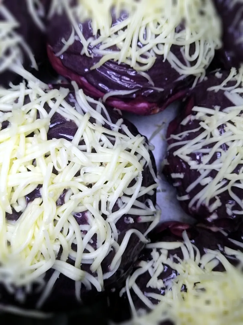 Ube ensaymada|MhiczCuisineさん