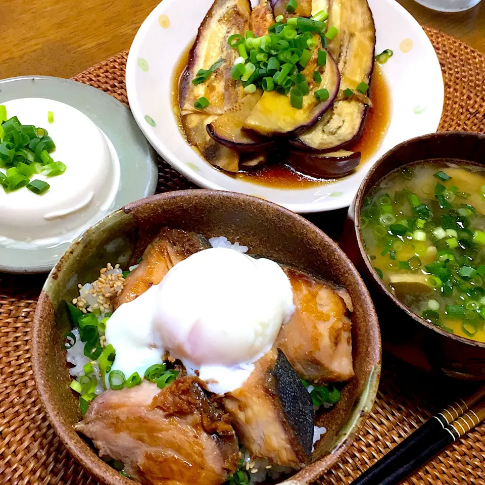 ぶりのブリの照り焼き丼|トッチーさん