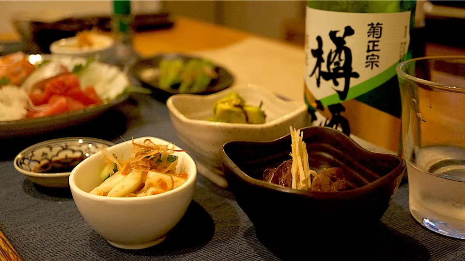 晩酌                                                                  レバーの甘辛煮  長芋と胡瓜の梅おかか和え         アボカドの塩昆布和え オクラのおひたし           刺身|おまつさん