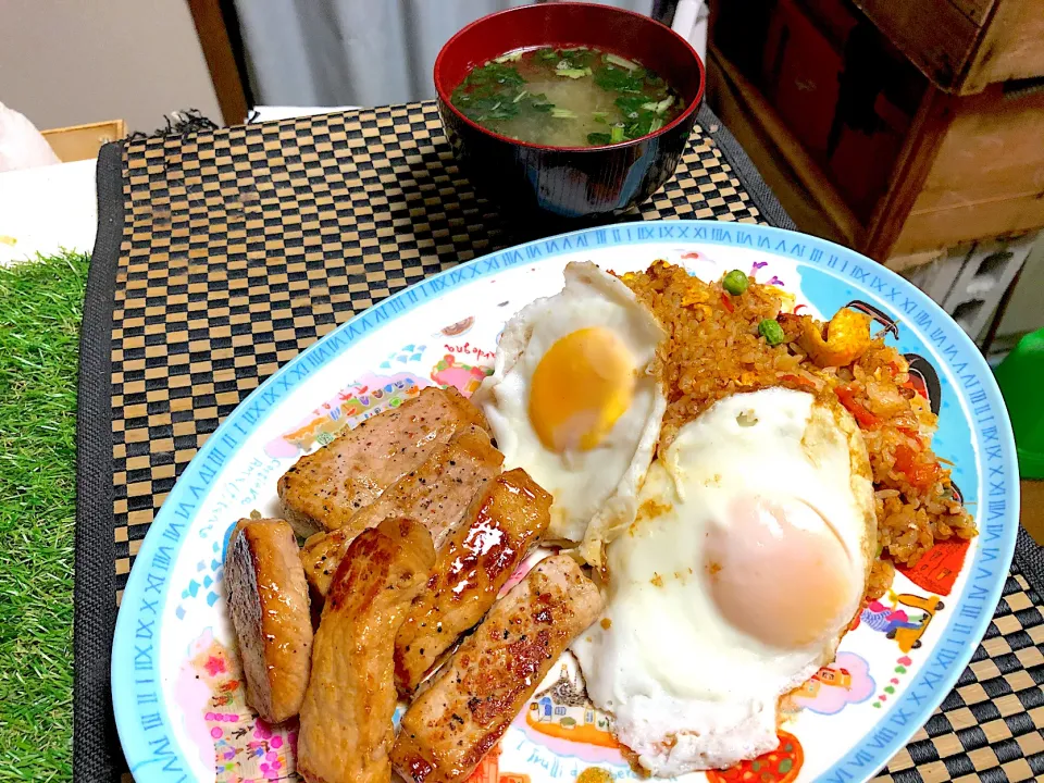 ナシゴレン　　トンテキ　　ほうれん草のお味噌汁|石川洋子さん