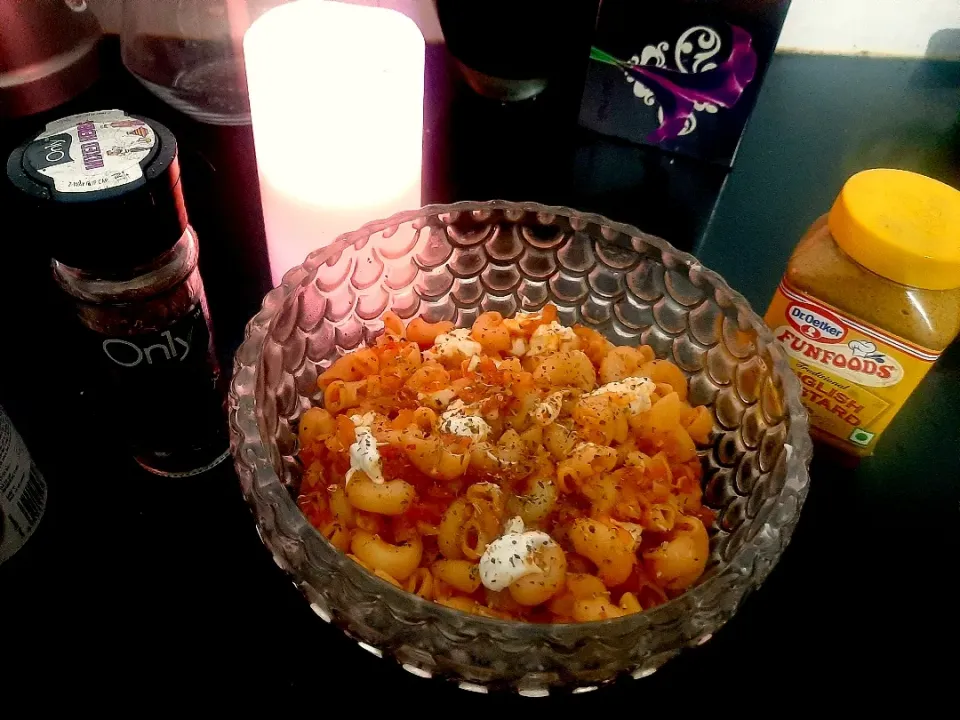 cheesy schezwan macaroni|Deepa Tiwariさん