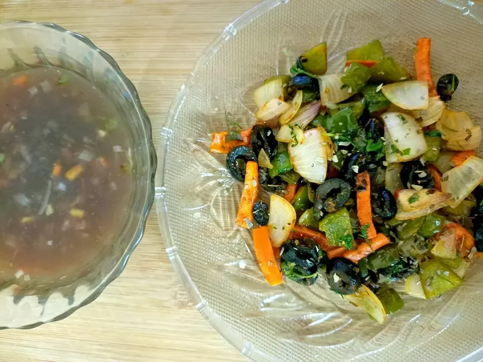 Manchow Soup and Stiry Fry Mexican Salad|Manasi Gangarさん