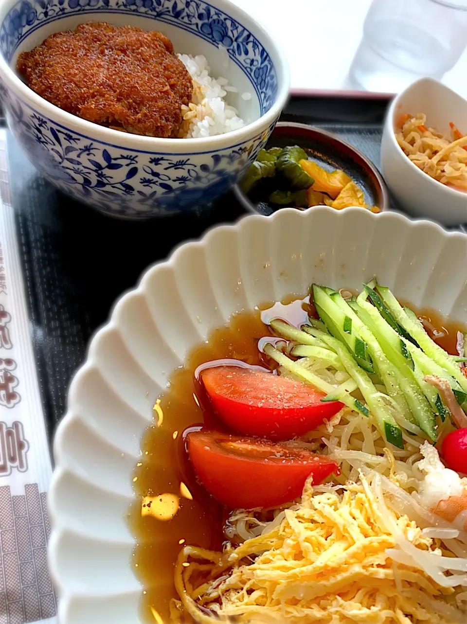 Snapdishの料理写真:冷やし中華セット（ミニかつ丼）|いさかつさん