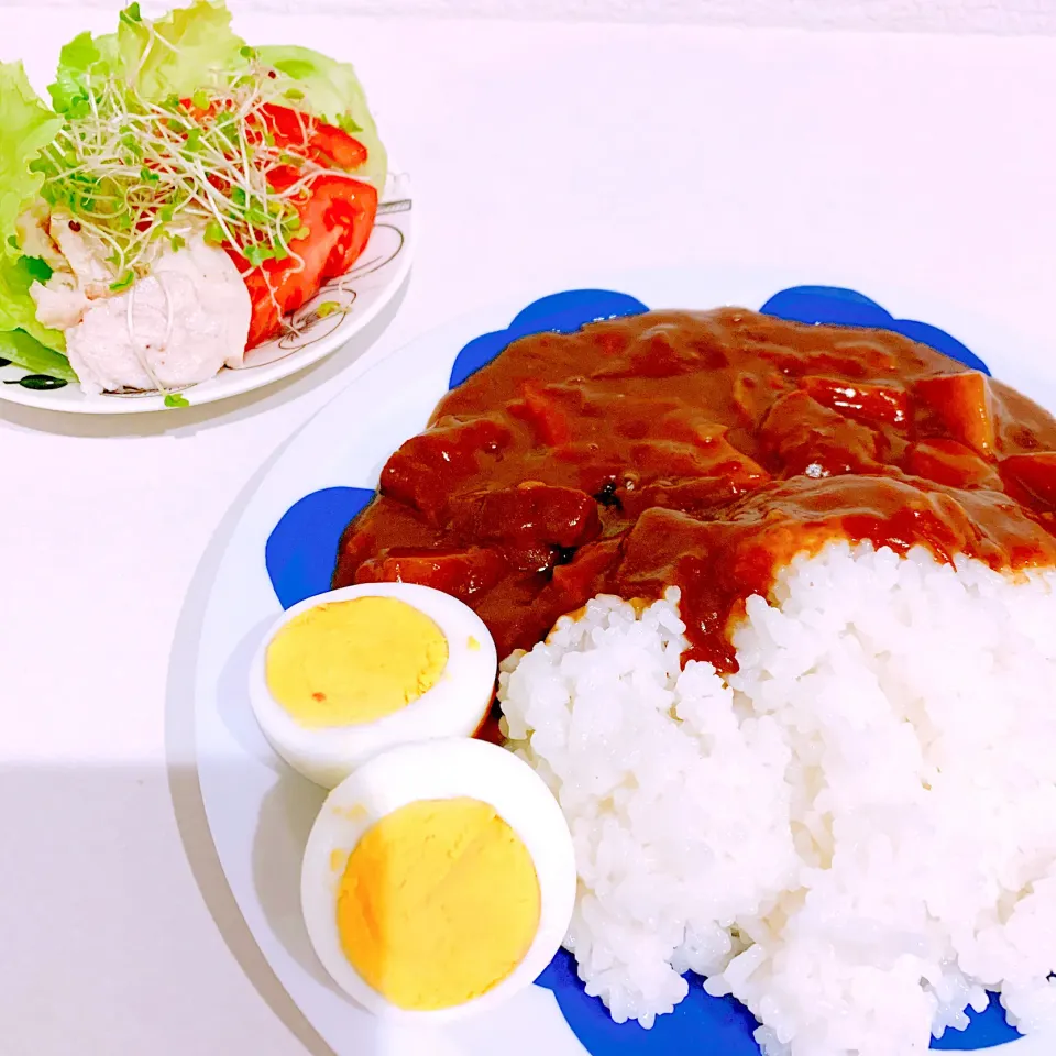 夜ご飯☺︎サラダ＆カレー|とまこ(*^o^*)さん