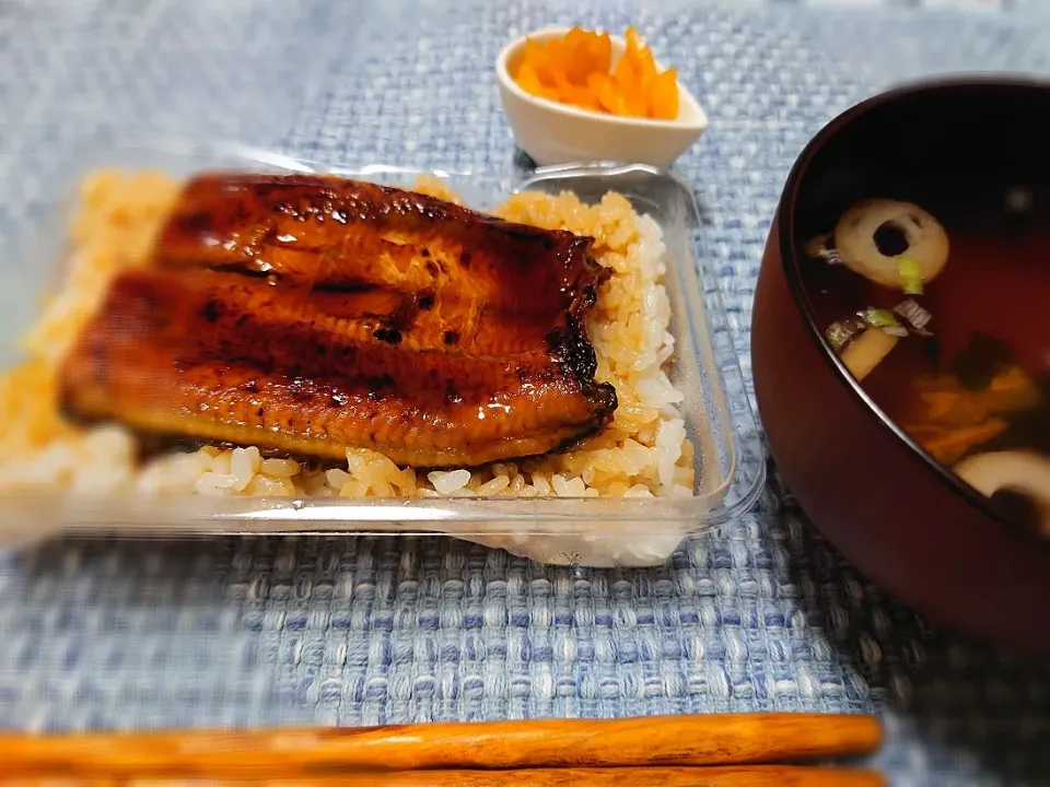 ☆鰻丼☆
☆お吸い物(粉末)|☆Chieco☆さん