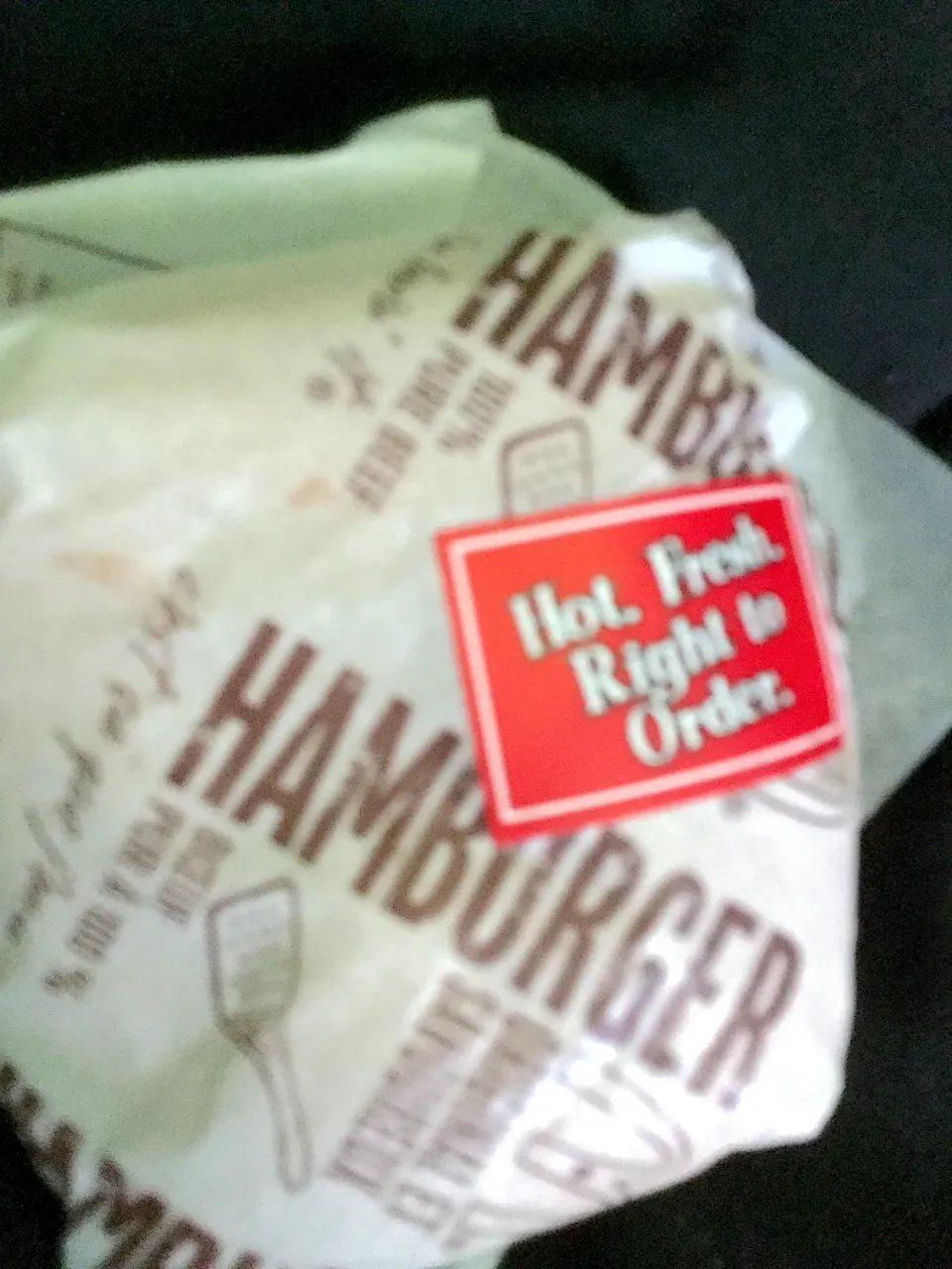 I got a plain hamburger from McDonald’s|ninja kittyさん