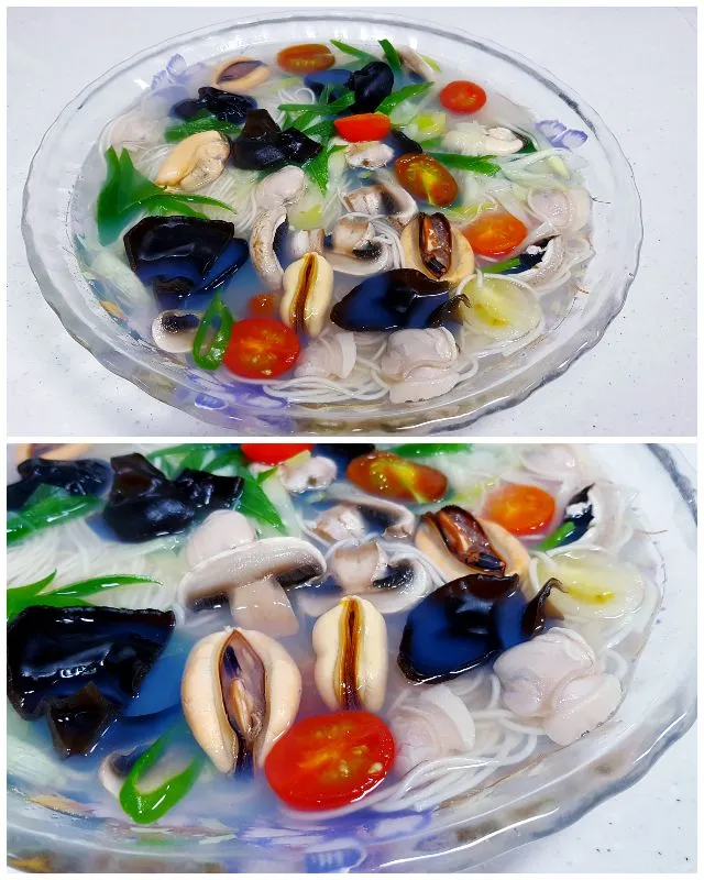 noodle soup with mussels and clams|steven z.y.さん