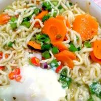 Simple Ramen (instant noodle) with carrots, eggs and lots of cili padi..

Today I just want to eat ramen mood|Roshiha Roslanさん