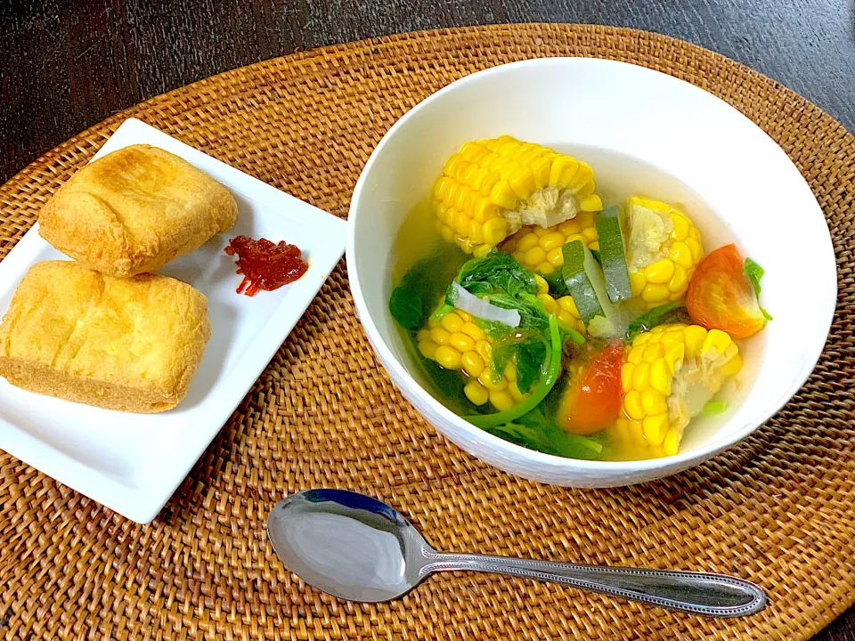 Sayur bening & homemade tofu|yeni kartikasariさん