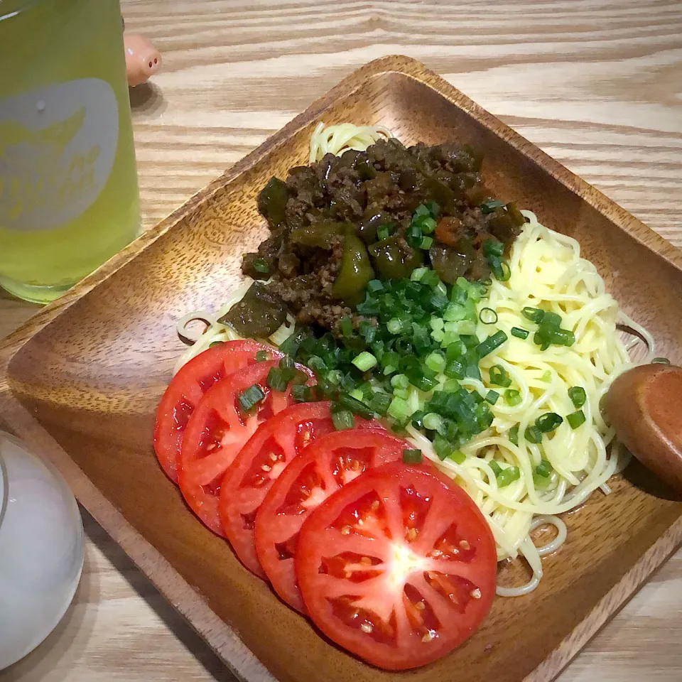 自家製ジャージャー麺🍝と緑茶ハイ🍵|Jean Nobyさん