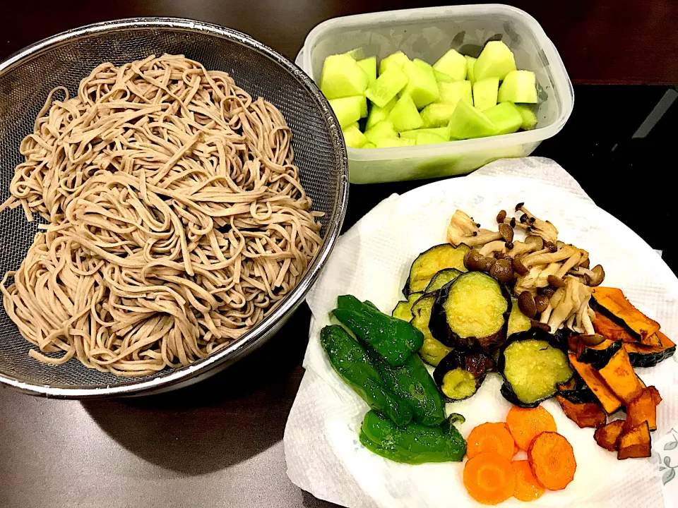 蕎麦、野菜の素揚げ、メロン|Aさん