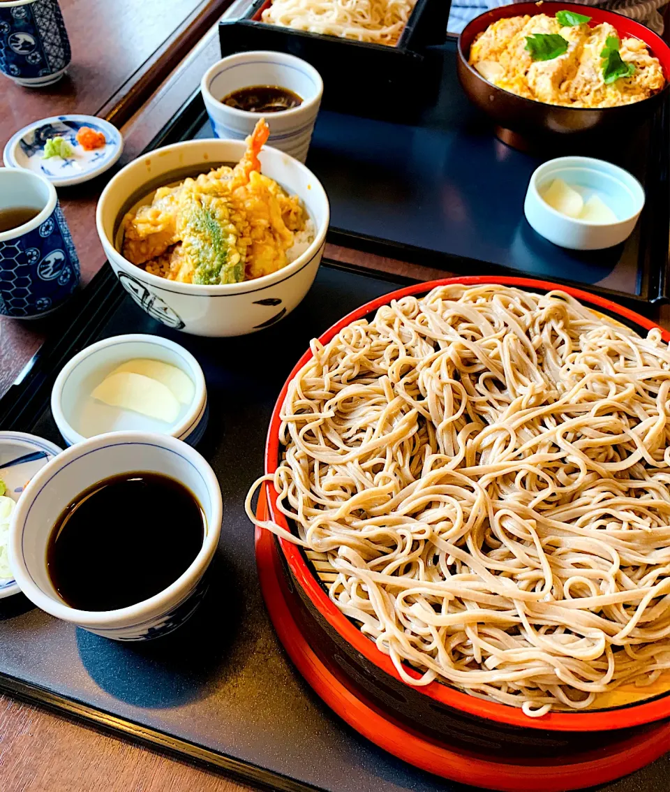 韃靼蕎麦とミニ天丼🍤|ちはるさん