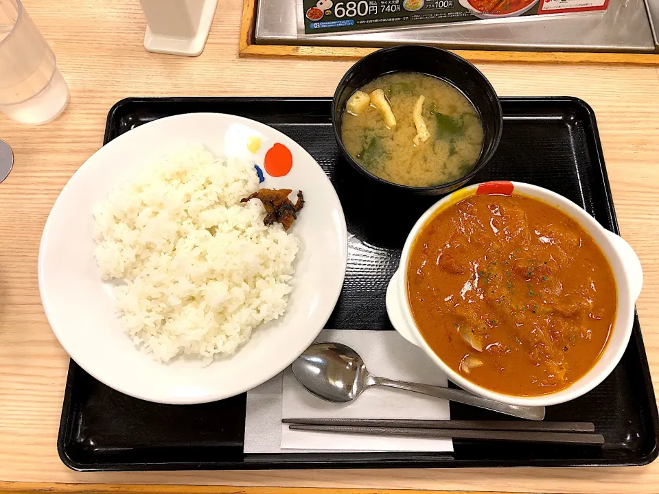 ごろごろチキンのバターチキンカレー|しのぶさん