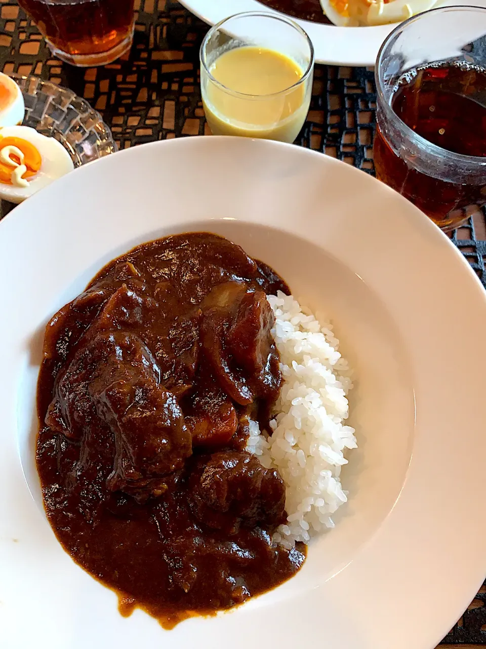 Snapdishの料理写真:昼は、欧風カレー|たまにゃんさん