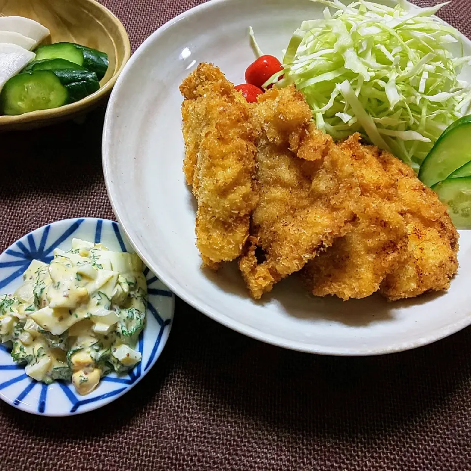 Snapdishの料理写真:塩麹チキンカツをらっきょうタルタルで食す。|真希さん