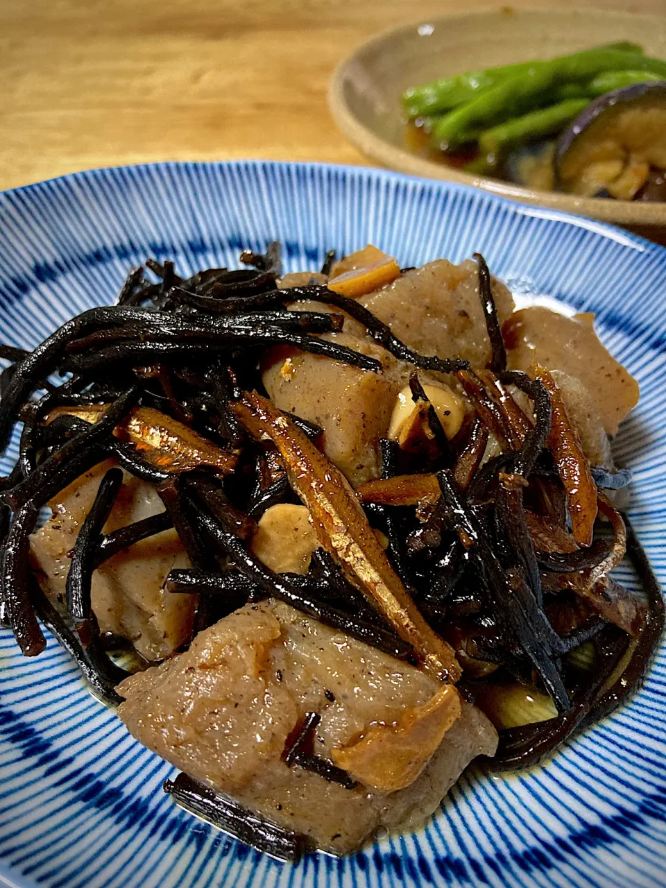 蒟蒻と長ひじきの煮物|エイコさん