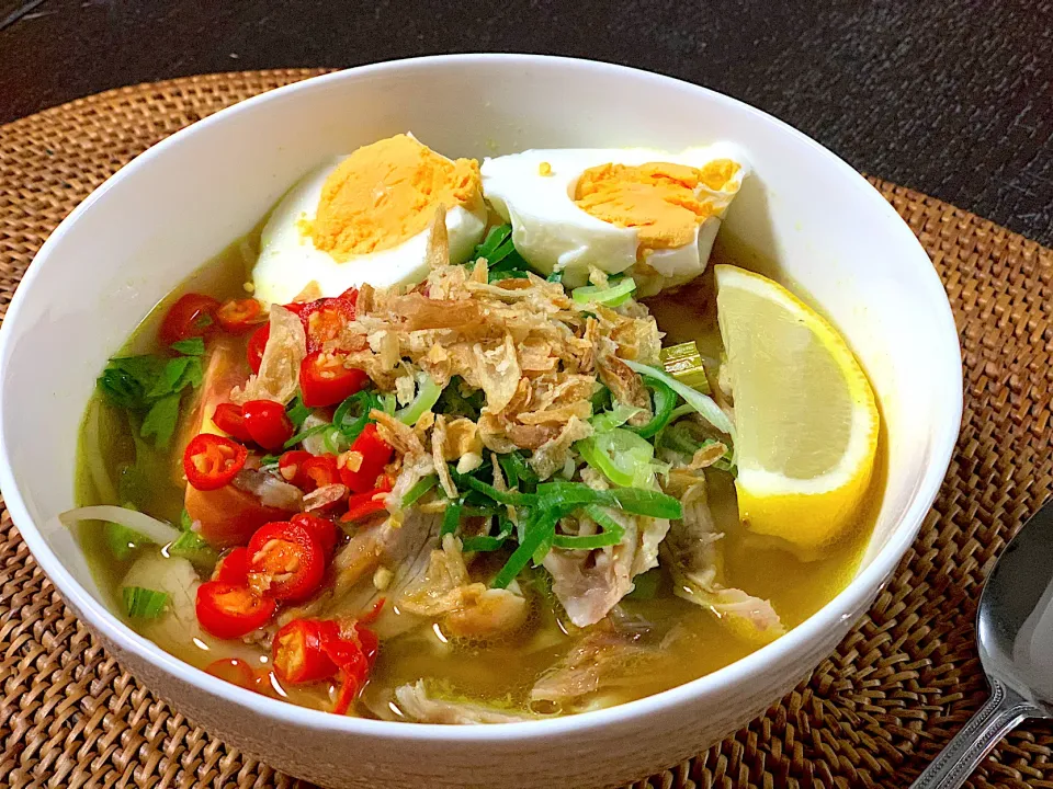 Soto ayam|yeni kartikasariさん