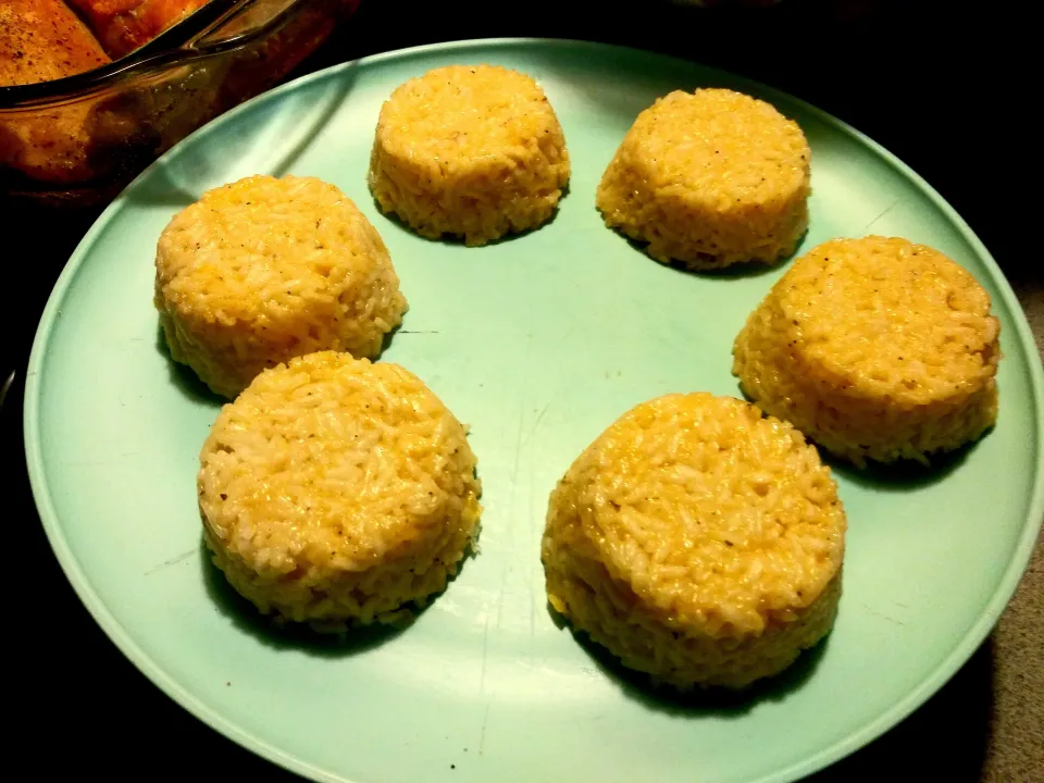 Snapdishの料理写真:cheesy rice buns|joanna mooreさん