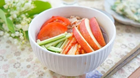 火を使わず作れる、ツナ（缶）と春雨の冷麺風。|ちいさなしあわせキッチンさん