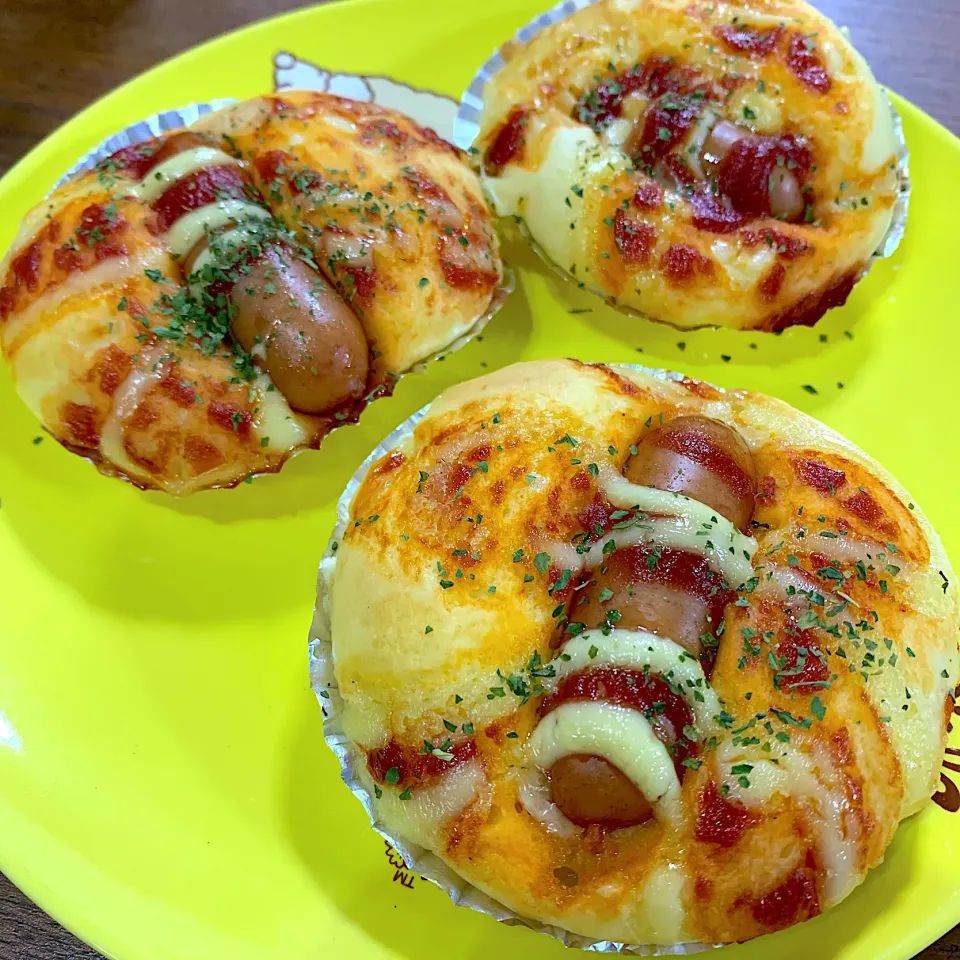 Snapdishの料理写真:簡単ウインナーパン|ma_yaさん