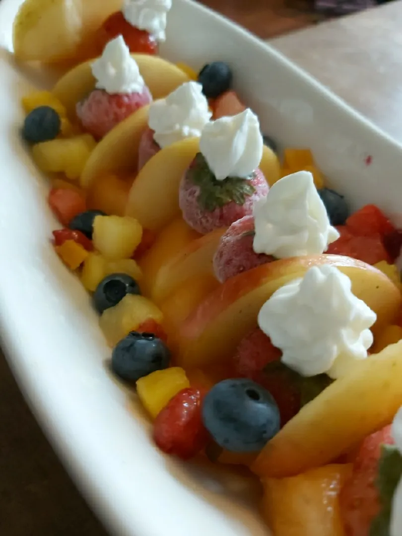 Galia Melon Boat with piped Kvarg Yogurt|Susan Hughesさん