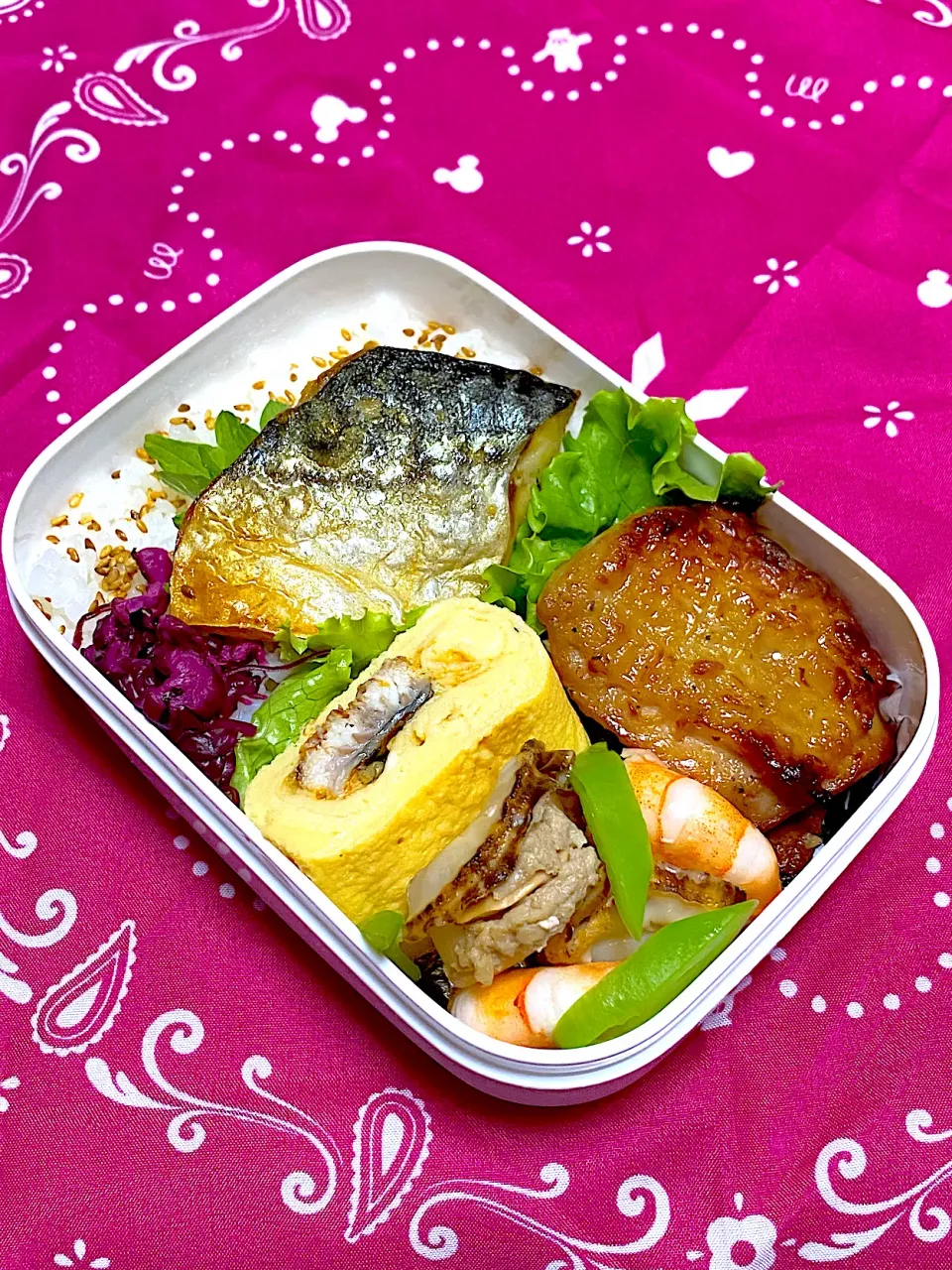 Snapdishの料理写真:息子のお弁当(強制～鰻巻き😁)|かあたんさん