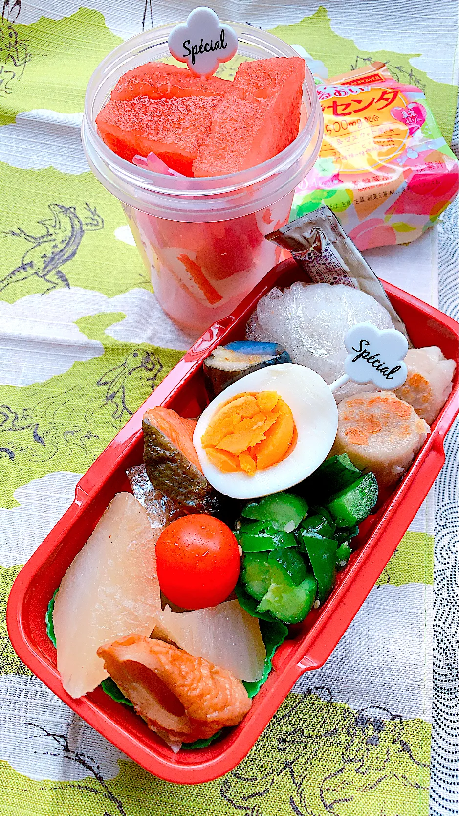 #自分弁当　#おにぎり弁当　#水茄子浅漬け　#胡瓜の浅漬け|Blueberry🫐さん