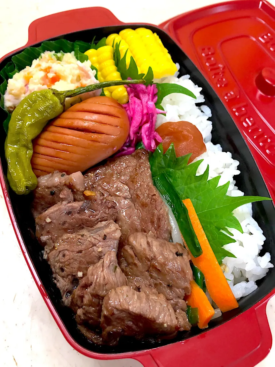 ステーキ・ポテサラ弁当|teteさん