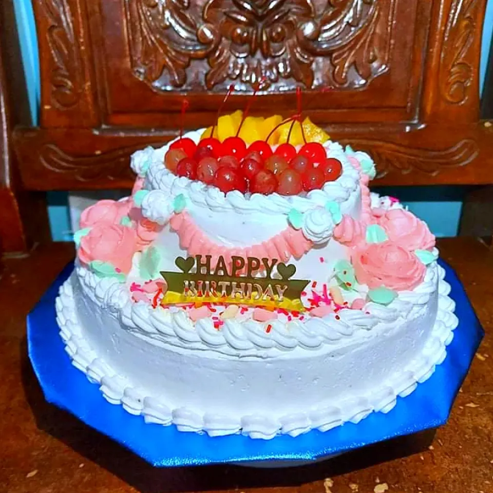 2 layered Vanilla Fruit Cake|Jazelle Snow's Sweets & Cakesさん