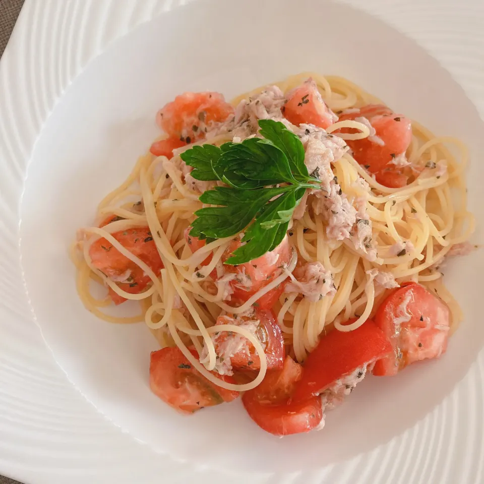 ツナとトマトの冷製パスタ(°▽°)お昼ご飯|サチャンさん