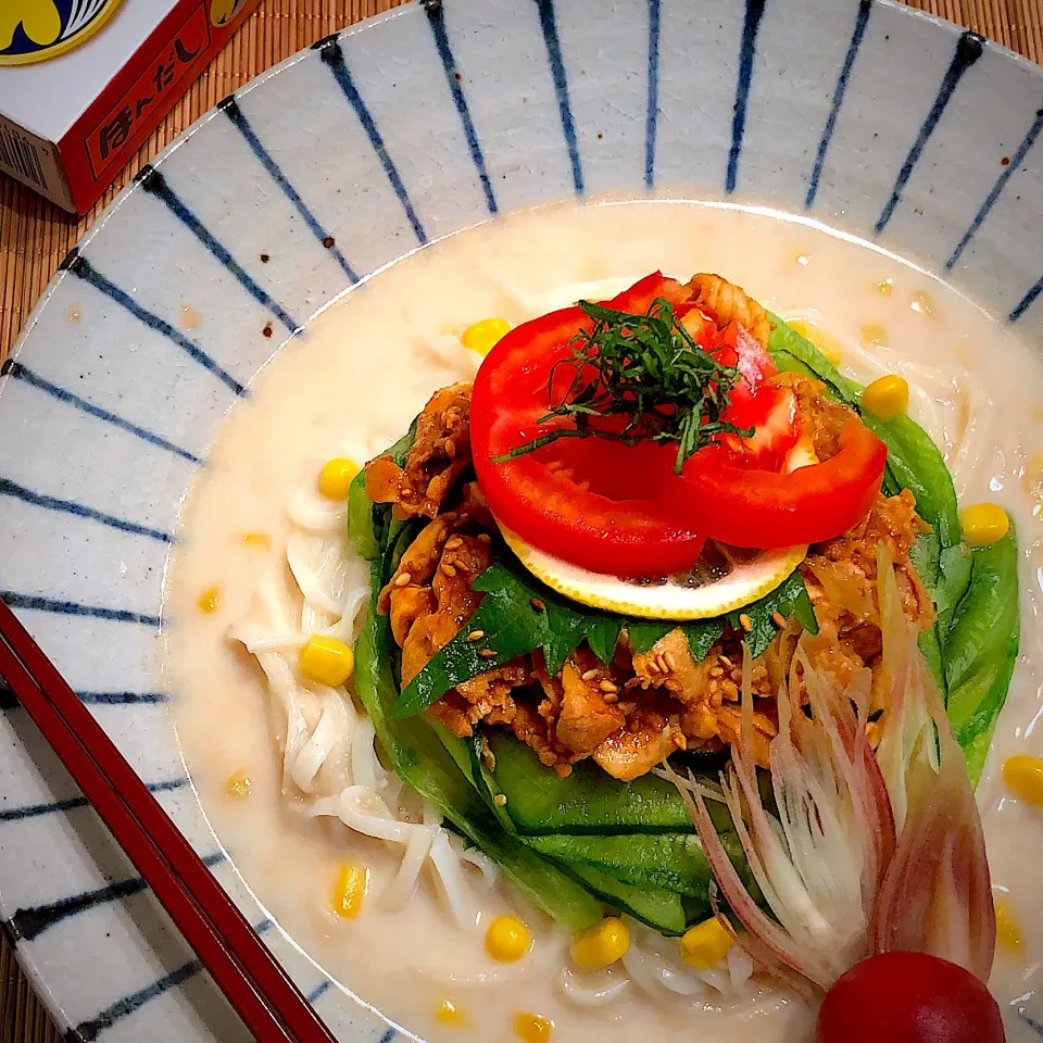 『夏味噌汁』企画ひとつめ〜☺️ピリ辛豚しゃぶのっけの胡麻味噌スープ素麺(*˘ᗜ˘*)|AXさん