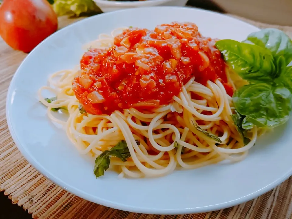 Snapdishの料理写真:みったんの料理 イタリアンおかずの素で肉なしミートソース|Naomi Furuyaさん