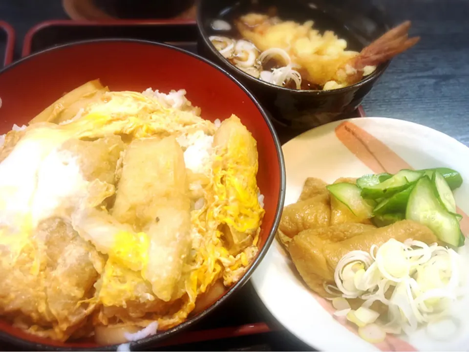 かつ丼 並 ¥750|Blue Moon Caféさん