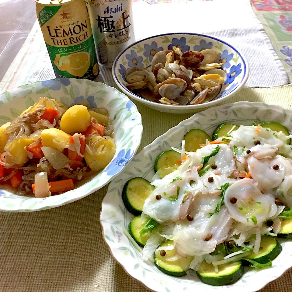 ズッキーニとタコのカルパッチョ 肉じゃが アサリの酒蒸しで🍻|Emiさん