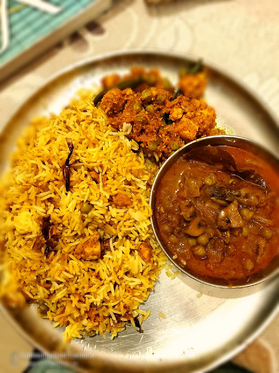 mushroom matar curry with veg biryani|IndianHands🙏さん