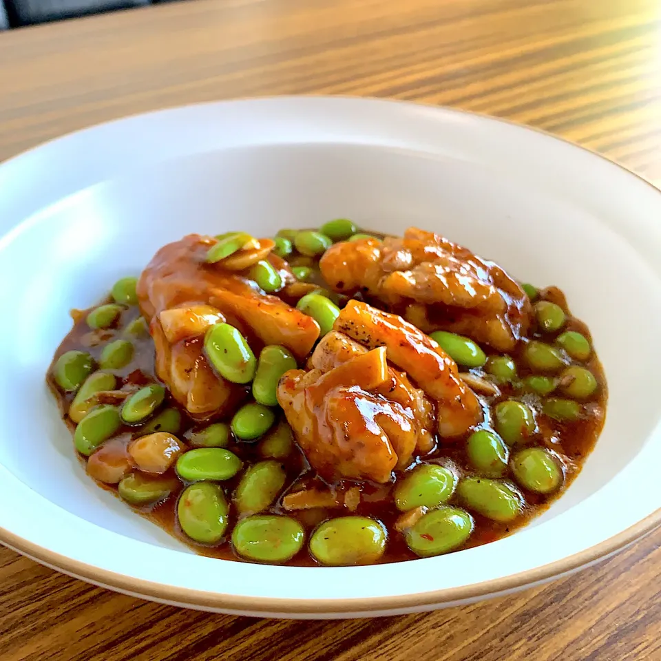 チキンと枝豆の甘激辛中華炒め|きよたさん