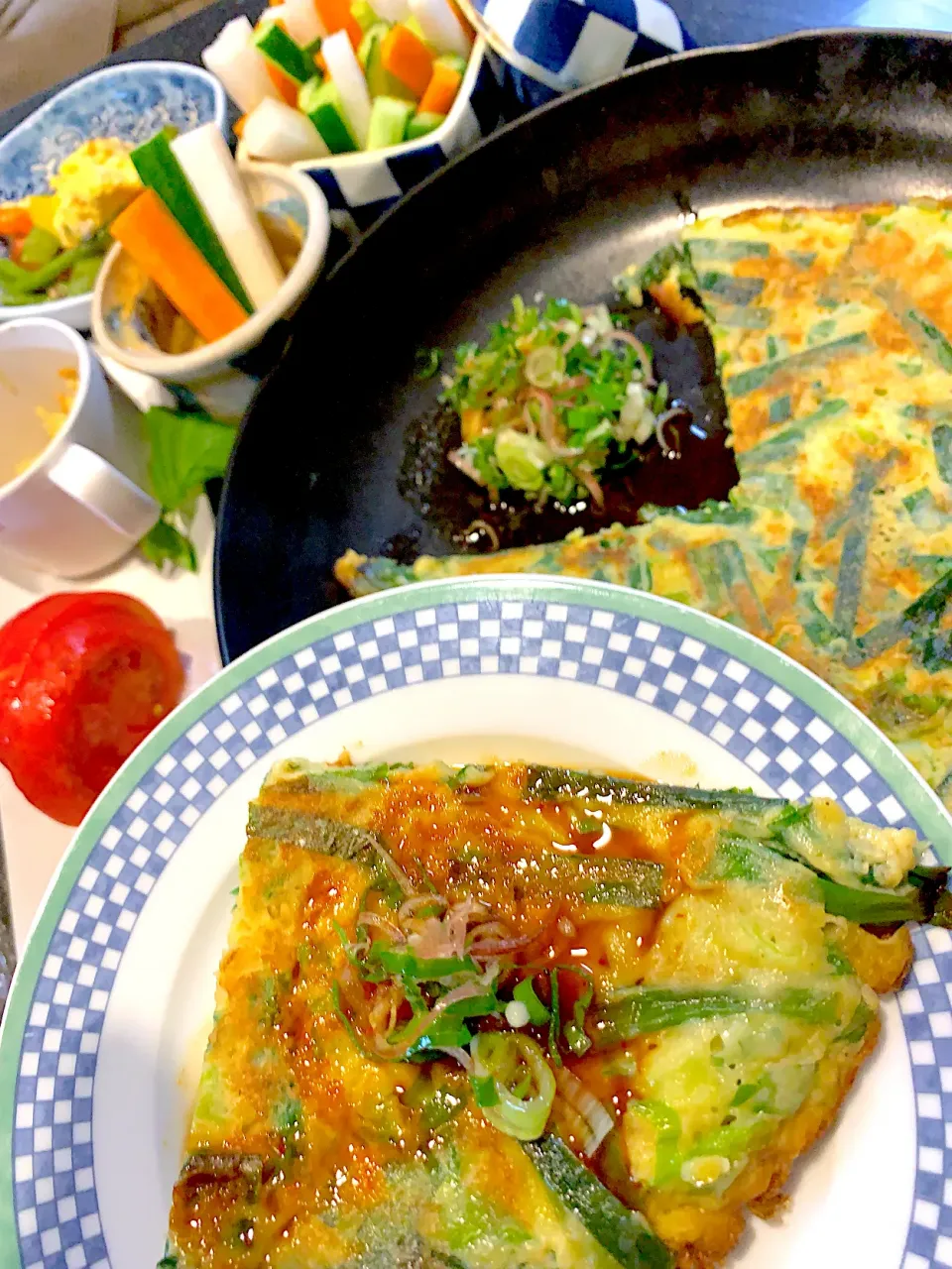 シュトママさんの料理 ヨッチャンさんの料理 今年梅シロップを作った人必見😃胡麻味噌野菜ディップとニラチヂミやくMIXのっけ|シュトママさん