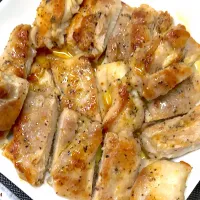 Snapdishの料理写真:照り焼きチキンガーリック味|あんにゃさん