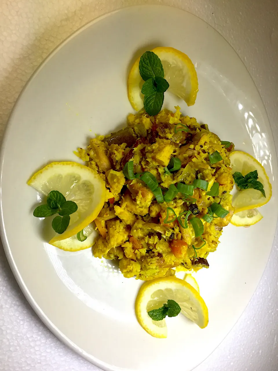 Chicken fried cauliflower rice with tumeric|China☺️さん