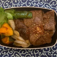 Snapdishの料理写真:丹波牛焼肉弁当|momomamaさん