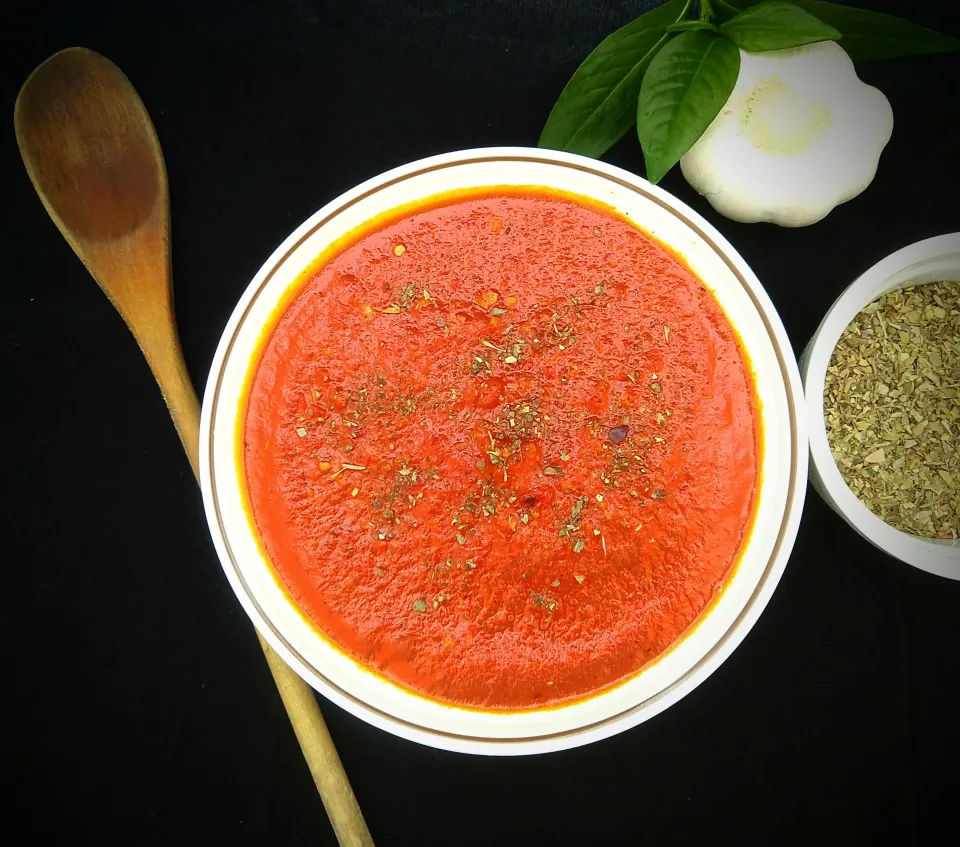 # Homemade Pizza sauce|nivedhasankar64@gmail.comさん