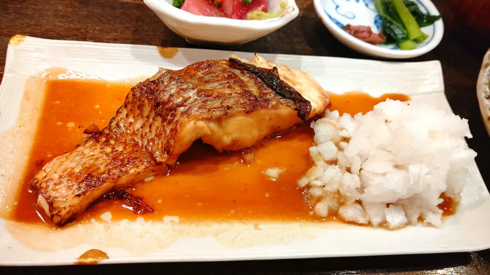 賄い飯🍚真鯛の柚庵焼き|Gauche Suzukiさん