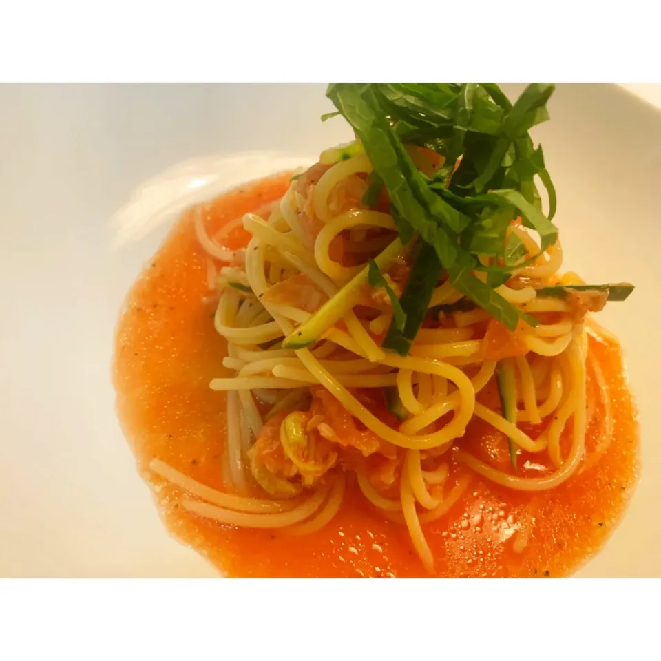 トマトときゅうりの冷製パスタ🥒🍅🍝|HALさん