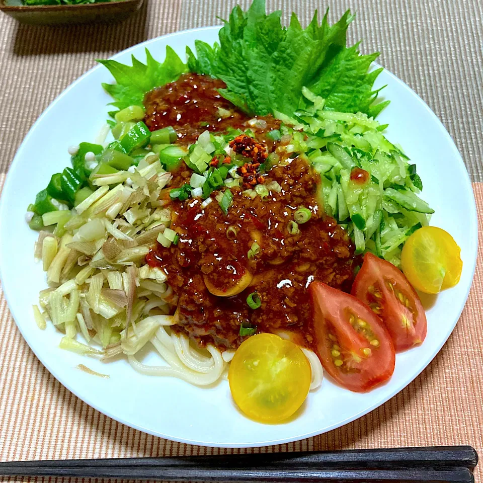 夏野菜たっぷり麻辣麺|akkoさん