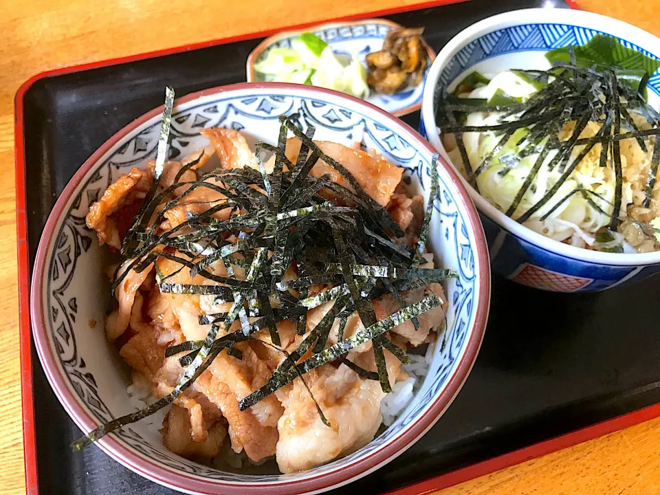 豚焼肉丼　小冷やしうどん付き|マハロ菊池さん