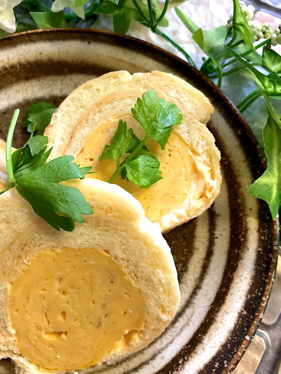 お弁当の残りのランチ😀フランスパンで太巻きロール🥖|みゆきさん