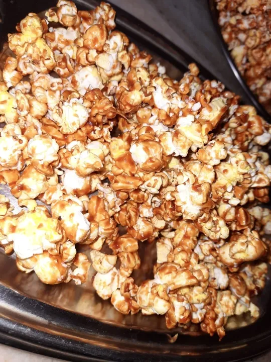 Snapdishの料理写真:caramelized popcorns|kashishさん