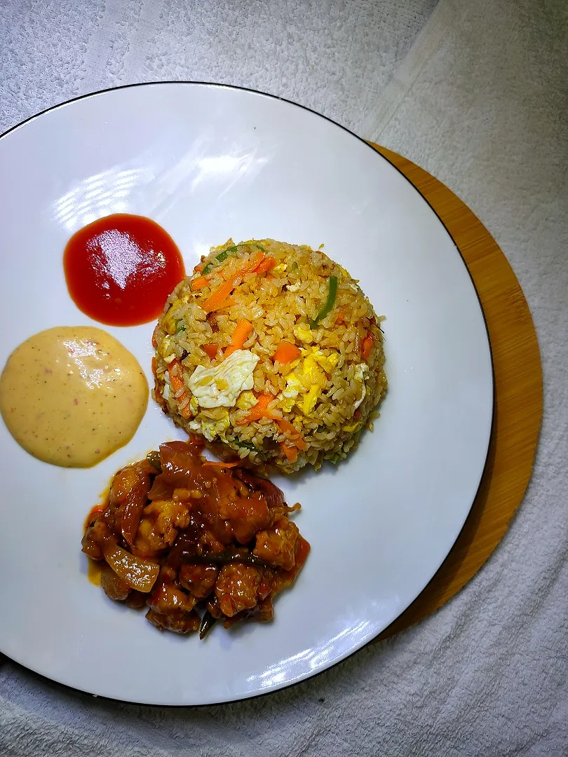 Vegetables egg fried rice and chilly chicken|Tultulさん