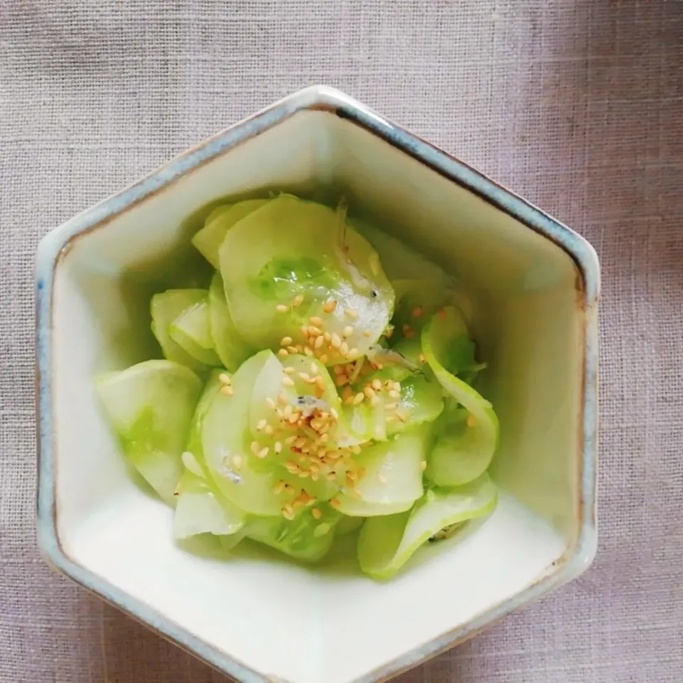 Snapdishの料理写真:うぐいすきゅうりの酢の物|野菜が主食さん