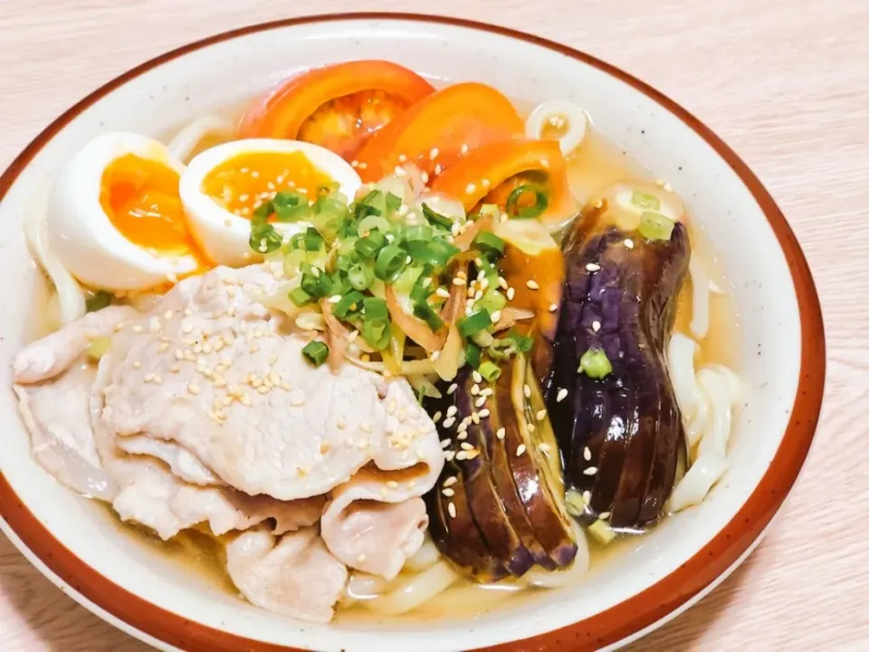 Snapdishの料理写真:焼きなす冷やしうどん|ぴくるすさん